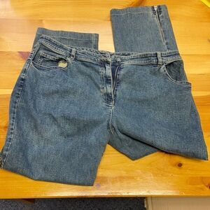 Vintage-Looking Together Floral Embroidered Blue Jeans Size 16